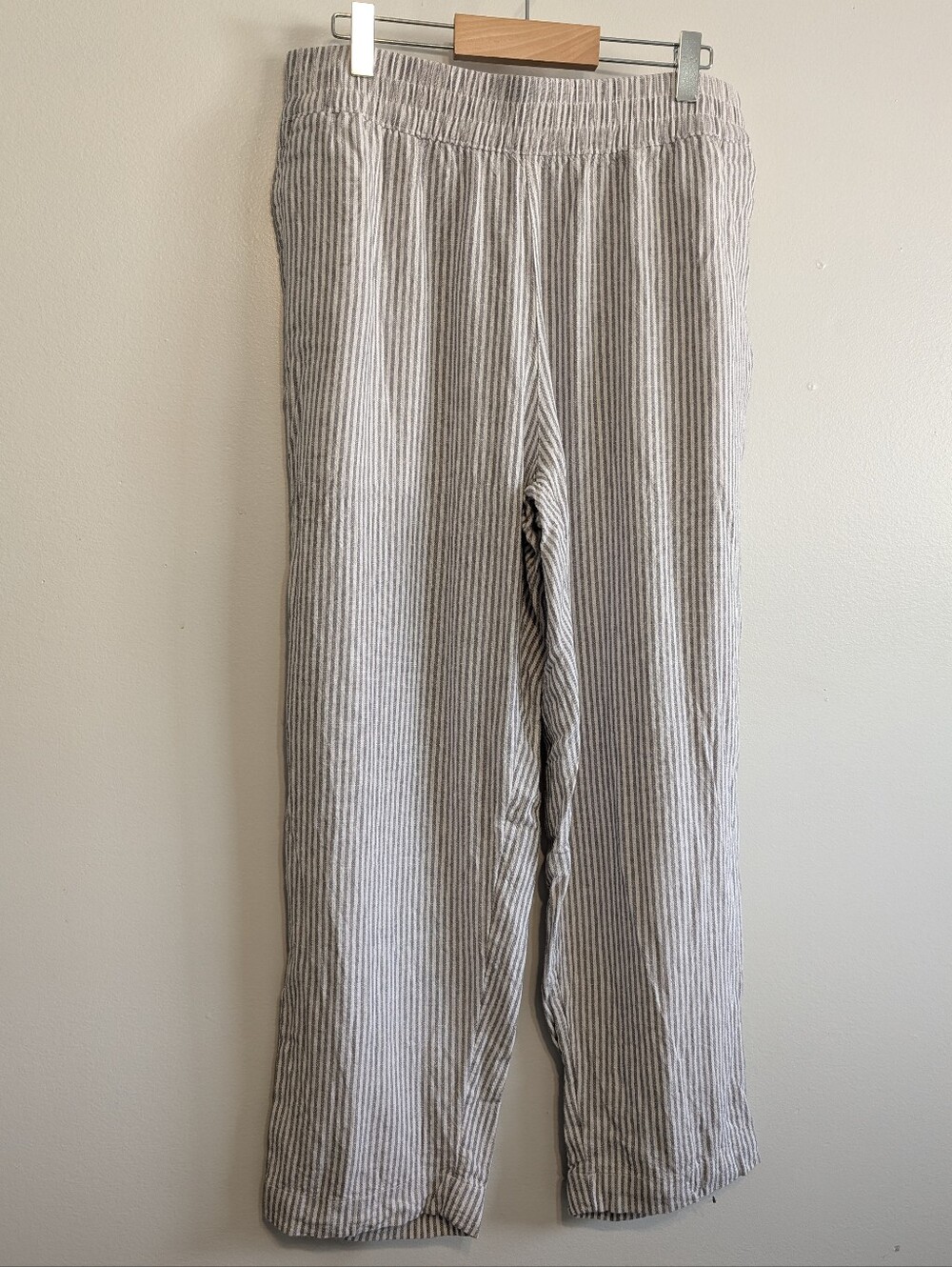 Old Navy Gray and White Striped High Rise Linen Blend Pants M